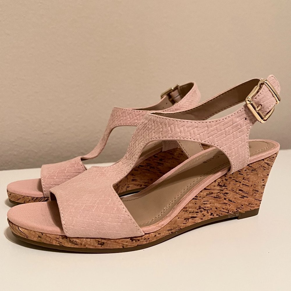 New Charter Club Shelbee T-Strap Wedge Sandals Blush Color Size 8 No Box